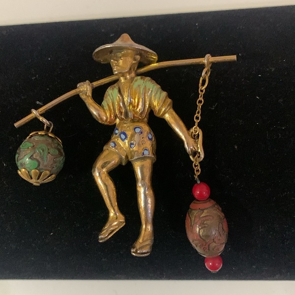 Vintage 1940’s rare Rice Weiner enameled gold tone Chinese water carrier boy pin - Picture 10 of 10